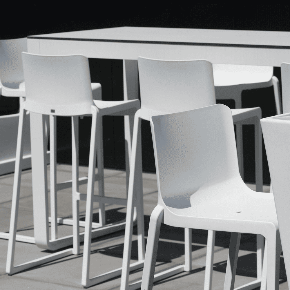 Kasar Stacking Bar Stool White Insitu 3