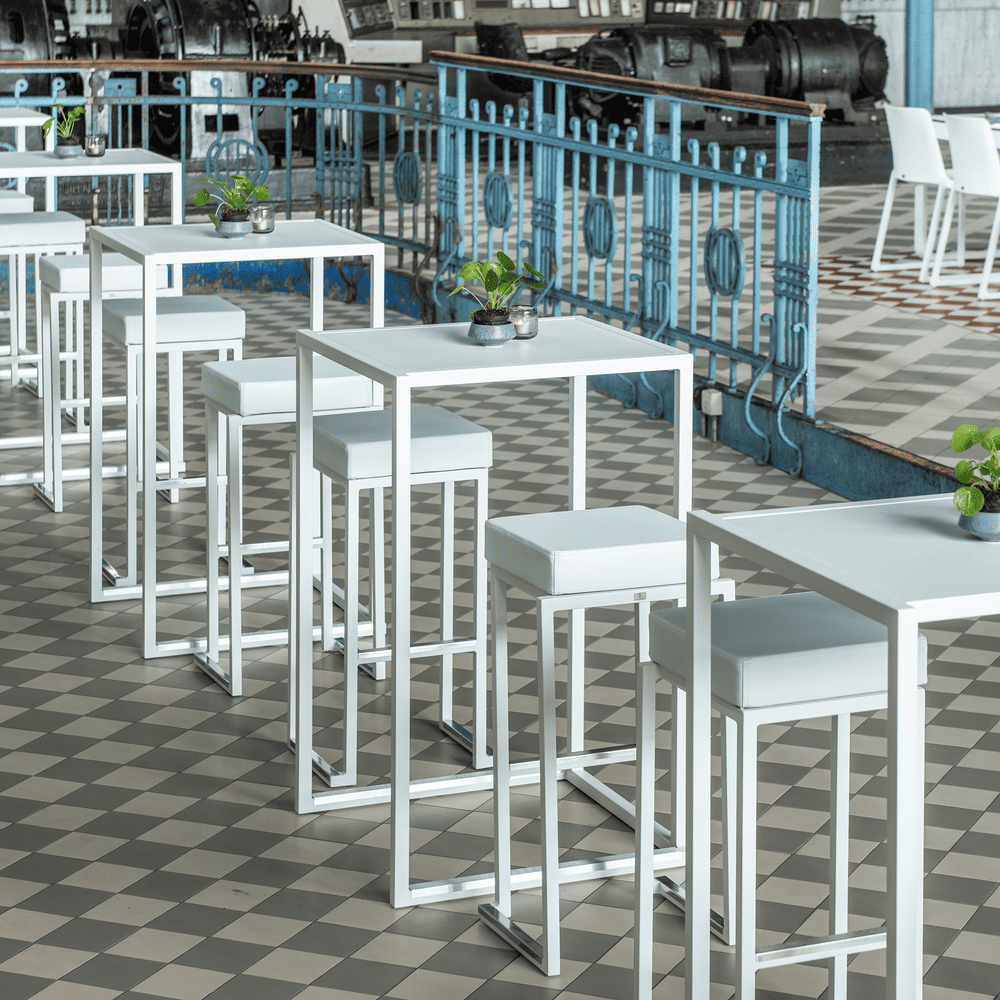 Kubo Smart Bar Stool Insitu 3